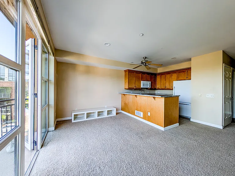 10047 Main St #415 — Photo 7