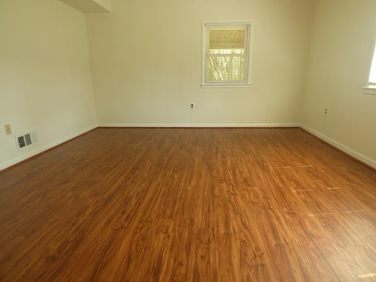 1744 Great Falls St — Photo 13