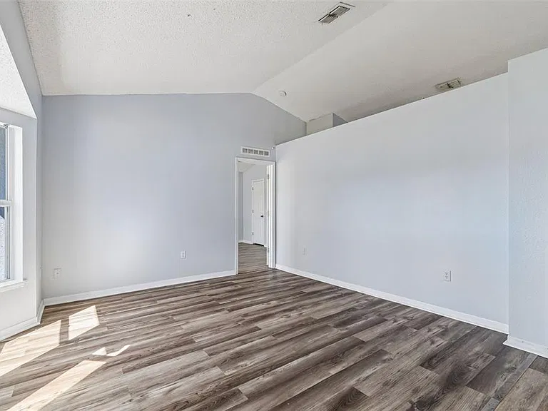 11067 Monarch St — Photo 3