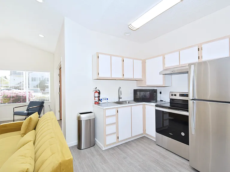 Fountain Valley Apartments — Photo 7