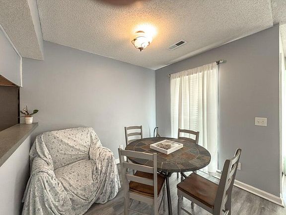 5th image of 136 Alston Cir