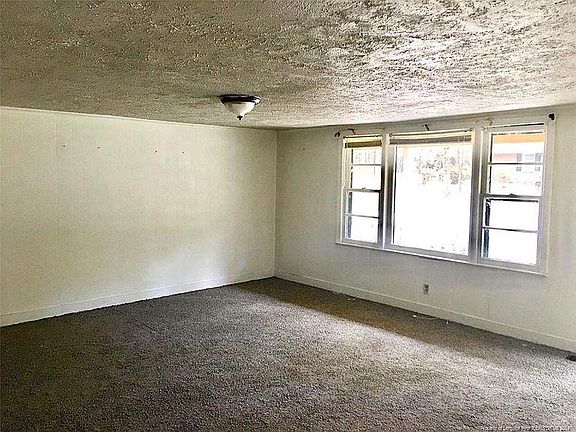3rd image of 109 Temple Ave