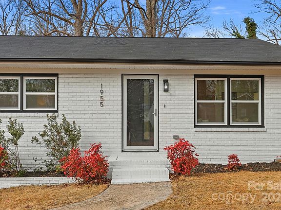 2nd image of 1955 Arnold Dr
