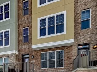 1339 W Clifton Blvd, Lakewood, OH 44107