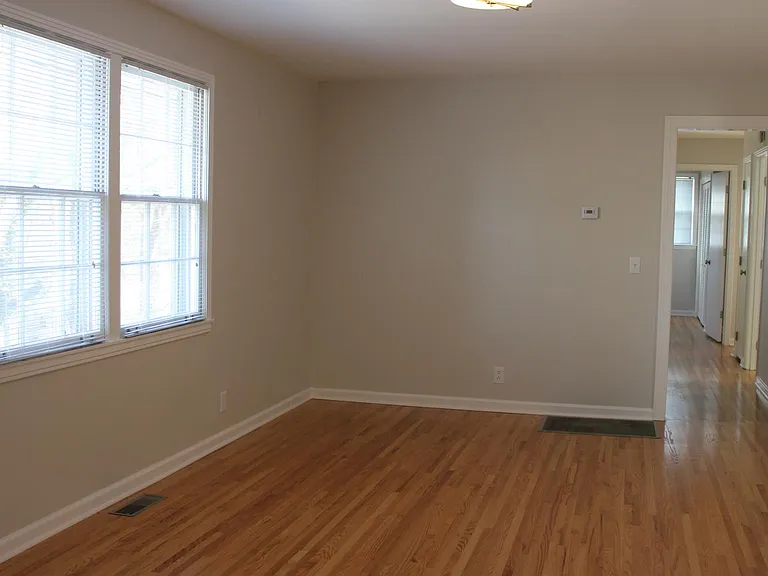 2614 Edge O Lake Dr — Photo 4