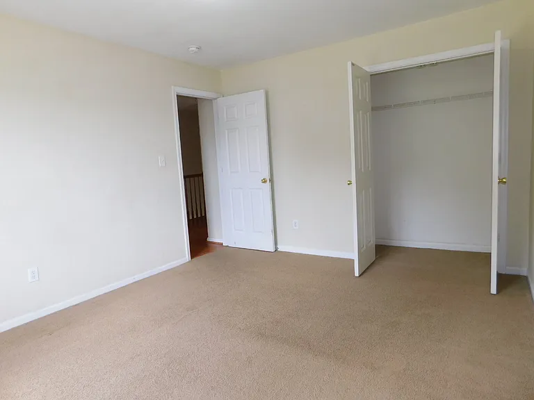 7559 Hughart St — Photo 70