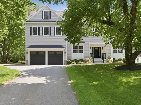 4 Augustus Rd, Lexington, MA 02421