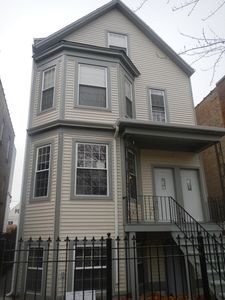 2940 N Avers Ave, Chicago, IL, 60618