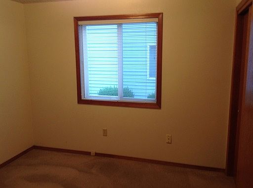 4th image of 116 NE Juniper Ave APT A