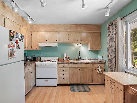 5th image of 1708 Witherill St