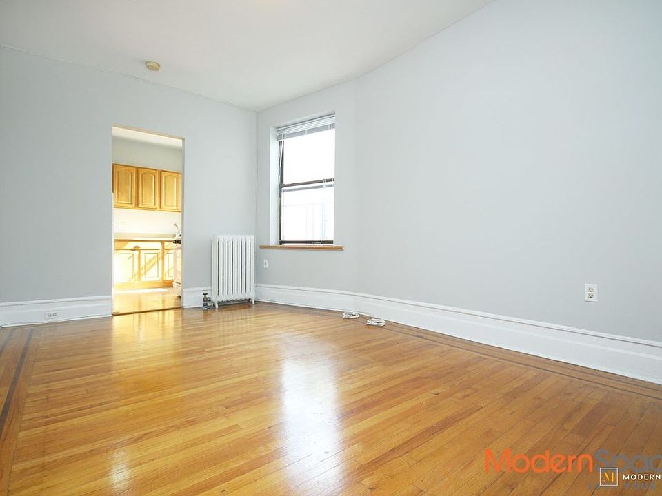 2nd image of 3215 34th St APT 2H