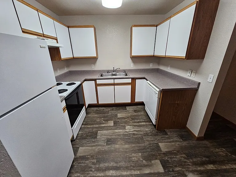 340 N Main Avenue — Photo 15