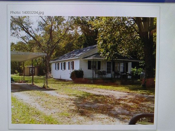 34 Parker Lane, exterior pic