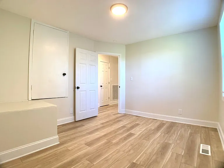 47 Maple St — Photo 10