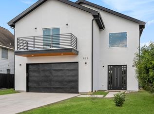 823 W Pyron Ave, San Antonio, TX 78221