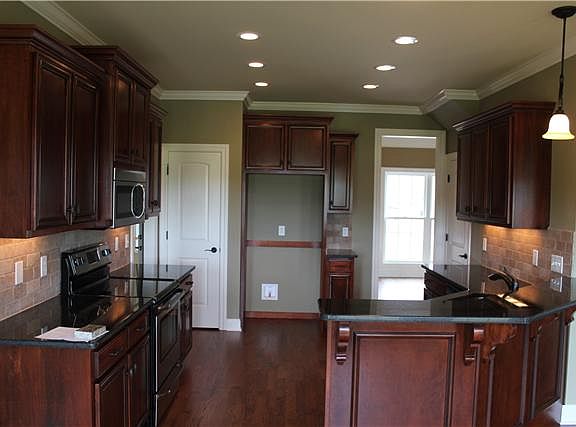 3rd image of 1114 Sweetspire Lot 55