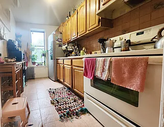 Rented by RELEASE NY