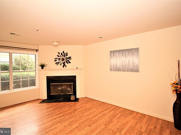 4th image of 13709 Creola Ct #182