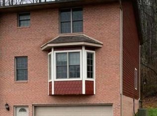 209 Holly St, Weston, WV 26452