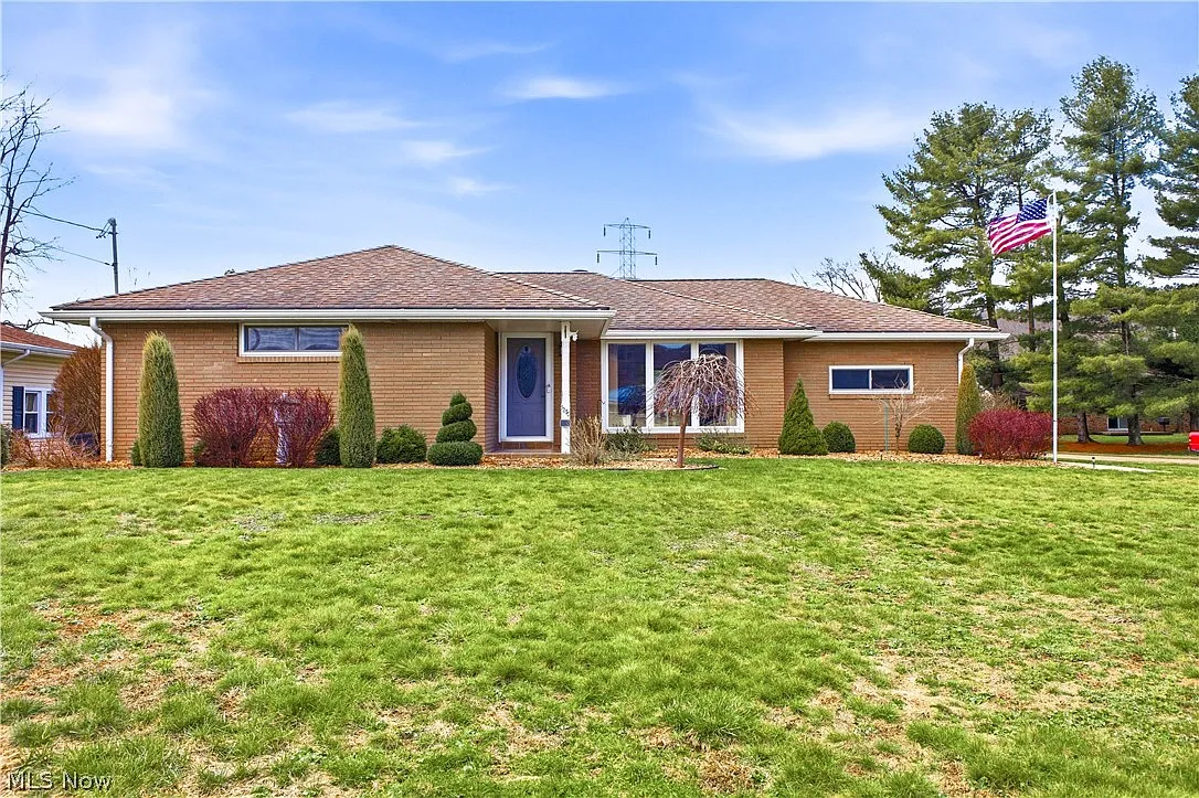 1230 Florence Dr photo 1