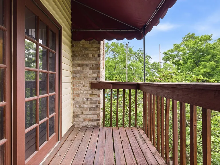 515 Chesterfield Ave #F — Photo 24