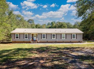 772 Bumblebee Ln, Wellford, SC 29385