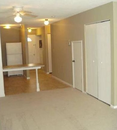 3rd image of 843 Woodgate Dr