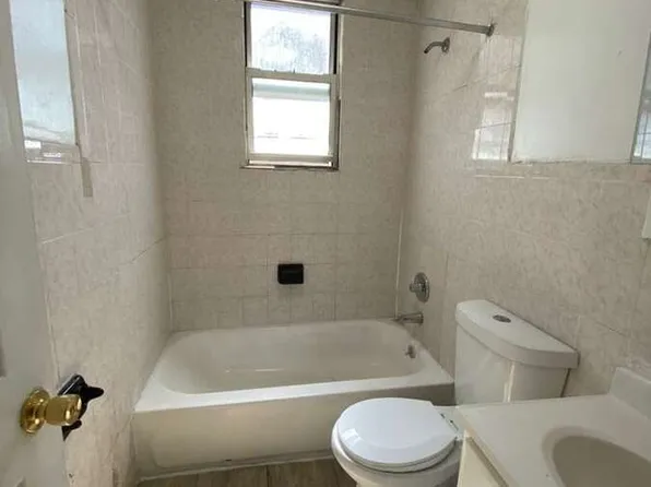 67 Van Cortlandt Park Ave, Yonkers, NY