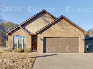 101 Lyn Ln, Tuscumbia, AL 35674