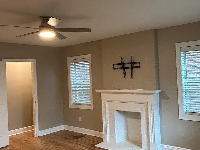 1623 Quarrier St #A — Photo 6
