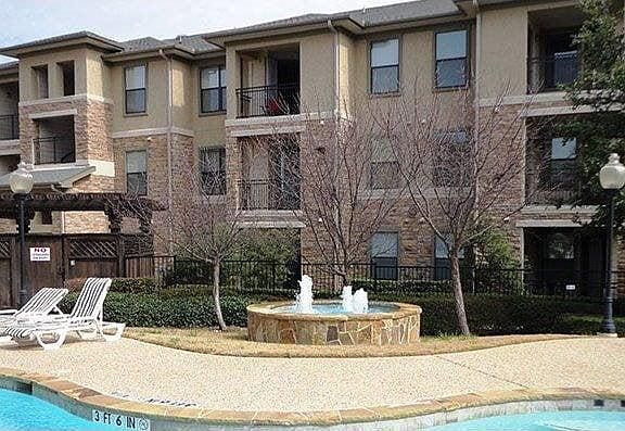 4th image of 463 Westfield Blvd #826