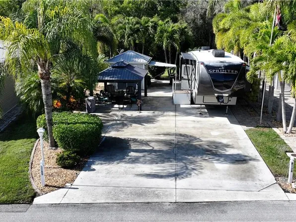5700 Cypresswoods Resort DR, FORT MYERS, FL 33905