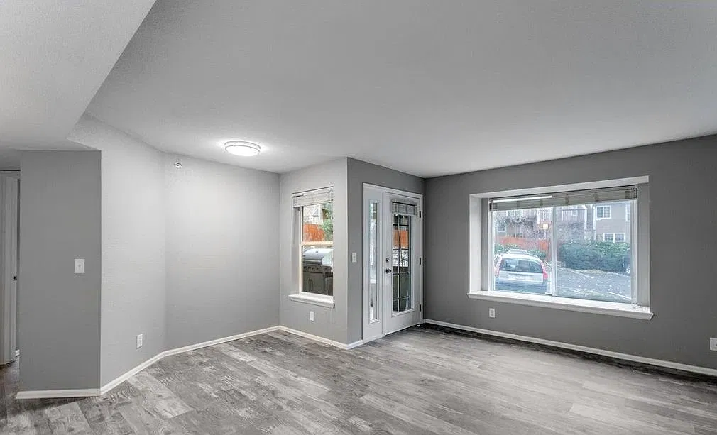 2 bed, 893 sqft, $1,950 — Photo 1