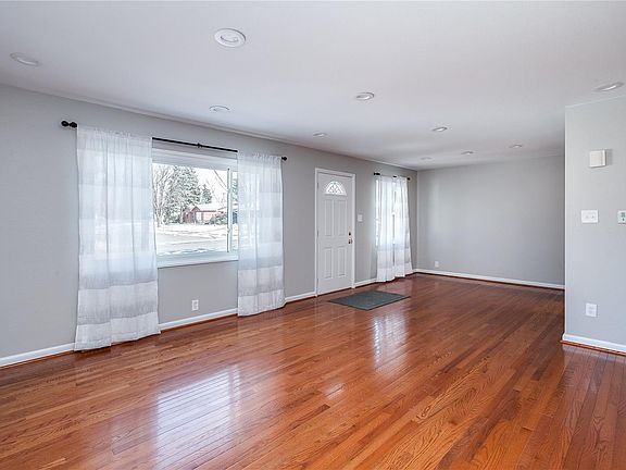 4th image of 10590 E 8th Ave
