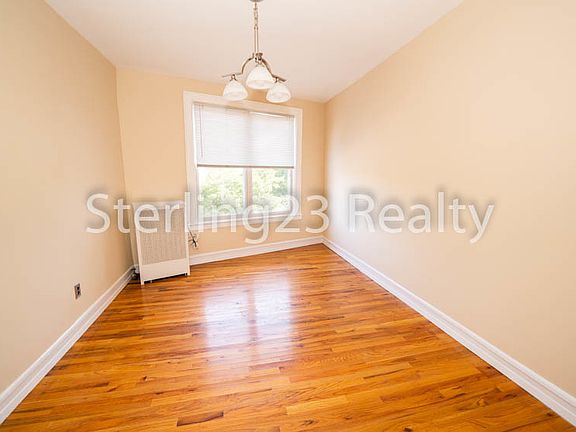 5th image of 37-08 Astoria Blvd S #2R