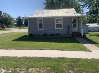 907 NW Church St, Leon, IA 50144