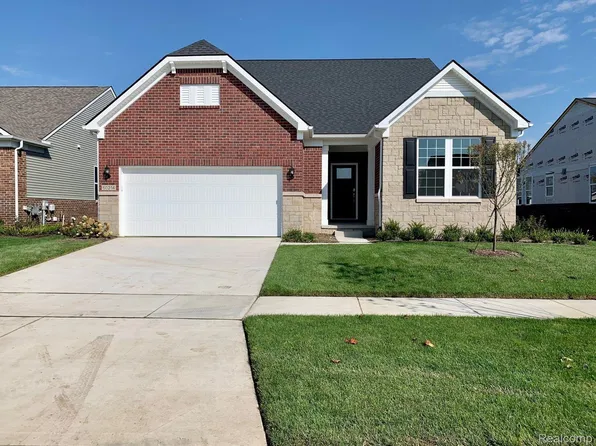 50002 Thatcher St, Canton, MI 48188