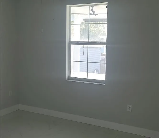 653 Foxchase Dr — Photo 30