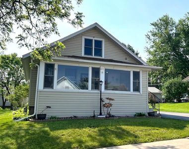 211 North CEDAR AVENUE, Marshfield, WI, 54449