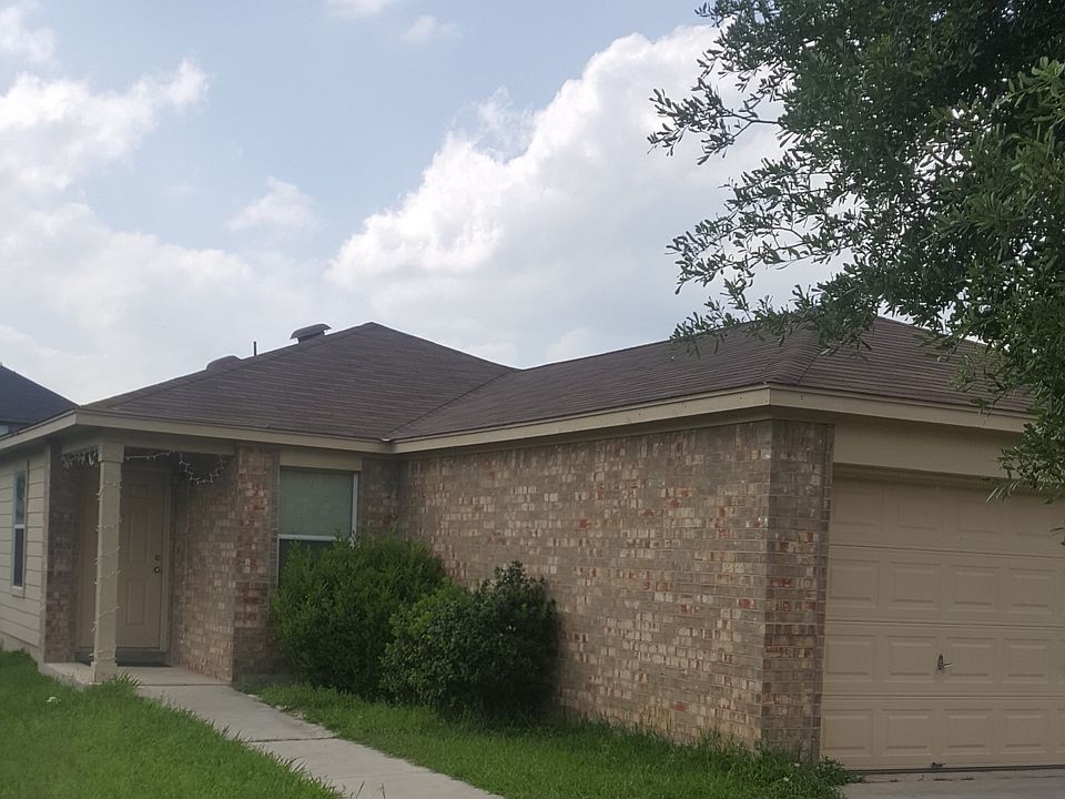 1st image of 210 Capistrano Dr