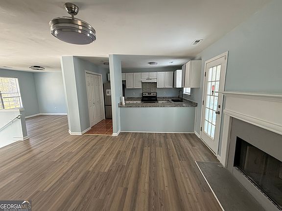 2nd image of 5683 Isleworth Way