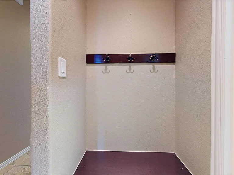 12314 Meadow Breeze Dr — Photo 42