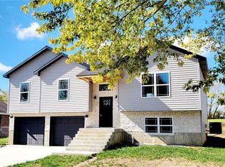 216 Sellman St, Warrensburg, MO 64093