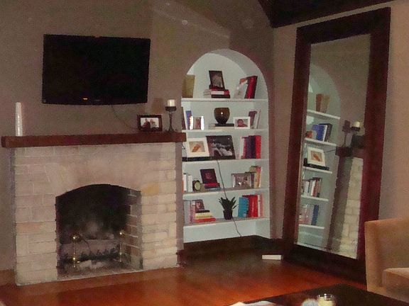 2nd image of 1722 N Newland Ave