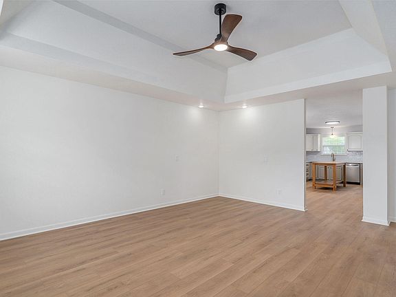 5th image of 816 Foxx Drive
