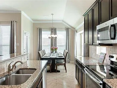 1816 Woodlawn Trl — Photo 14