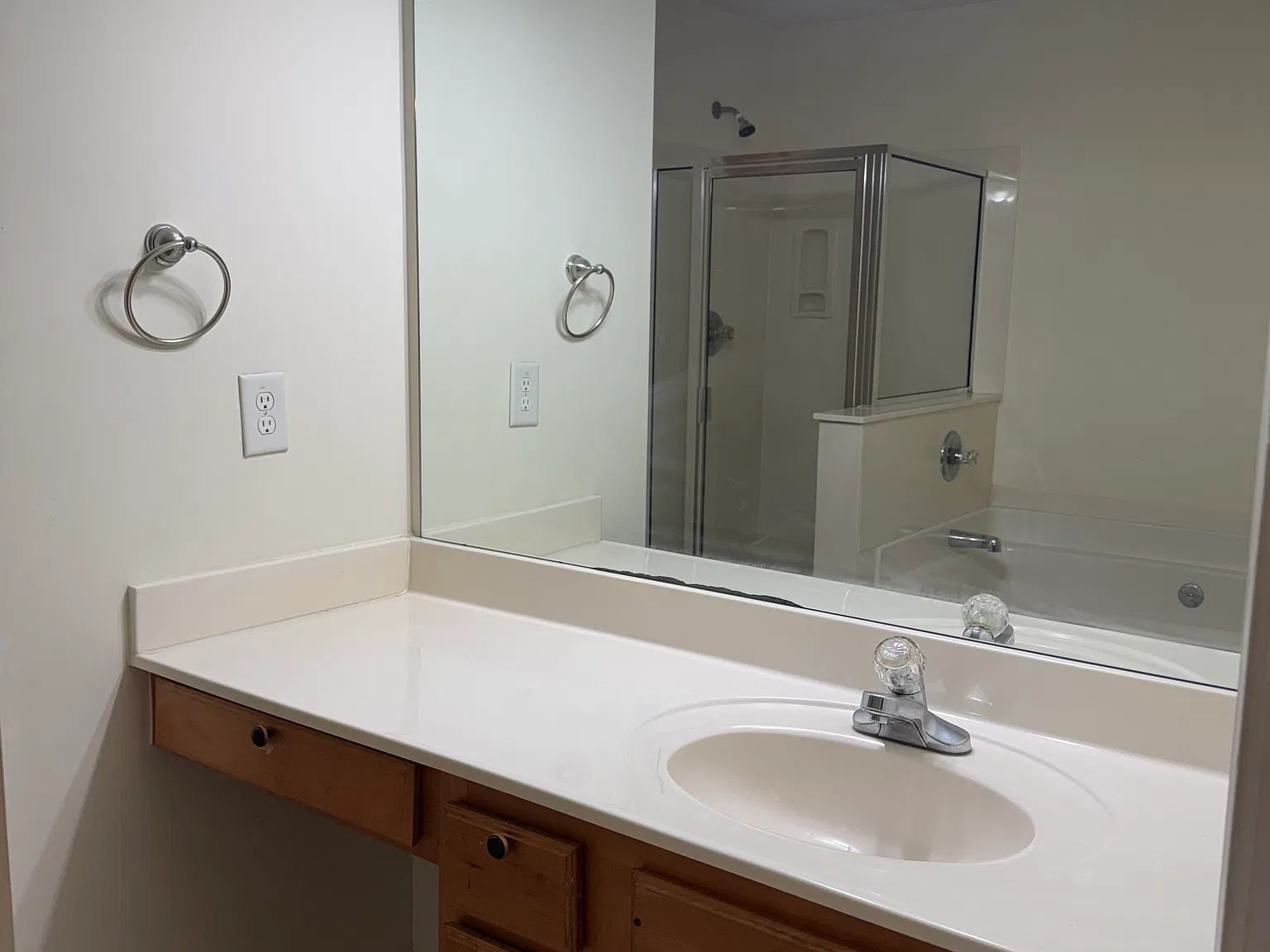 2 bed, 1696 sqft, $1,980 — Photo 1