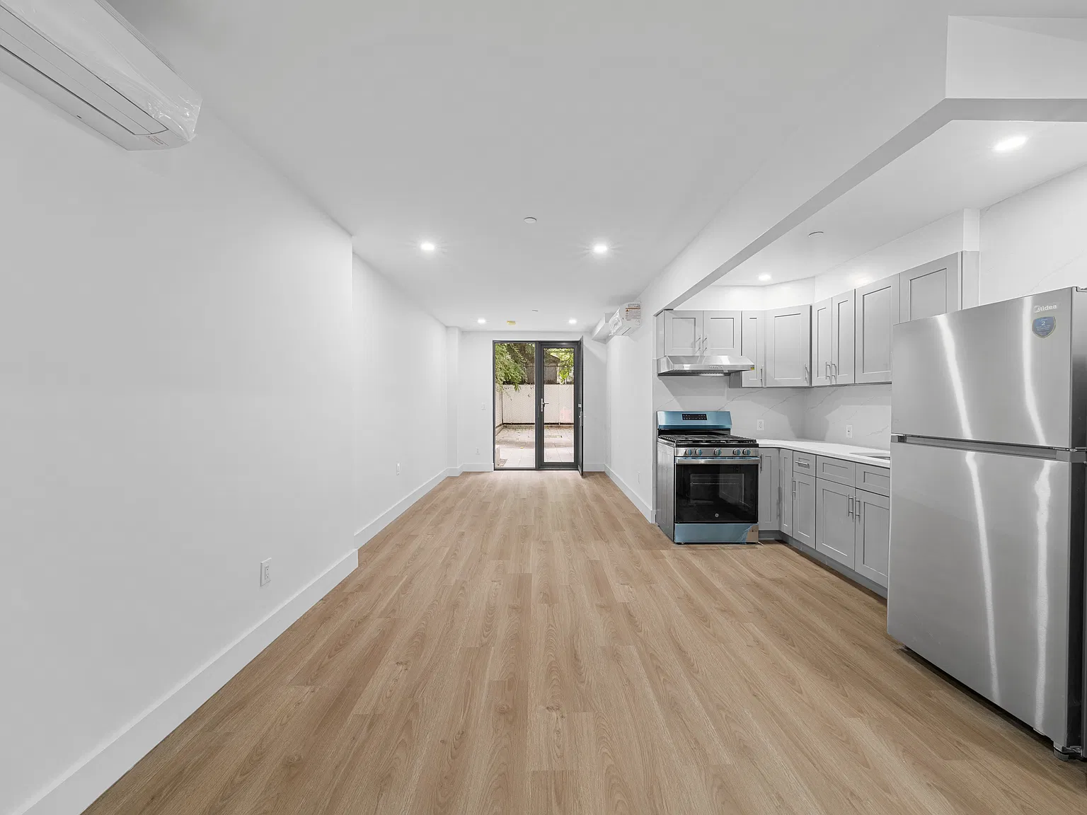 1116 Madison St — Photo 4