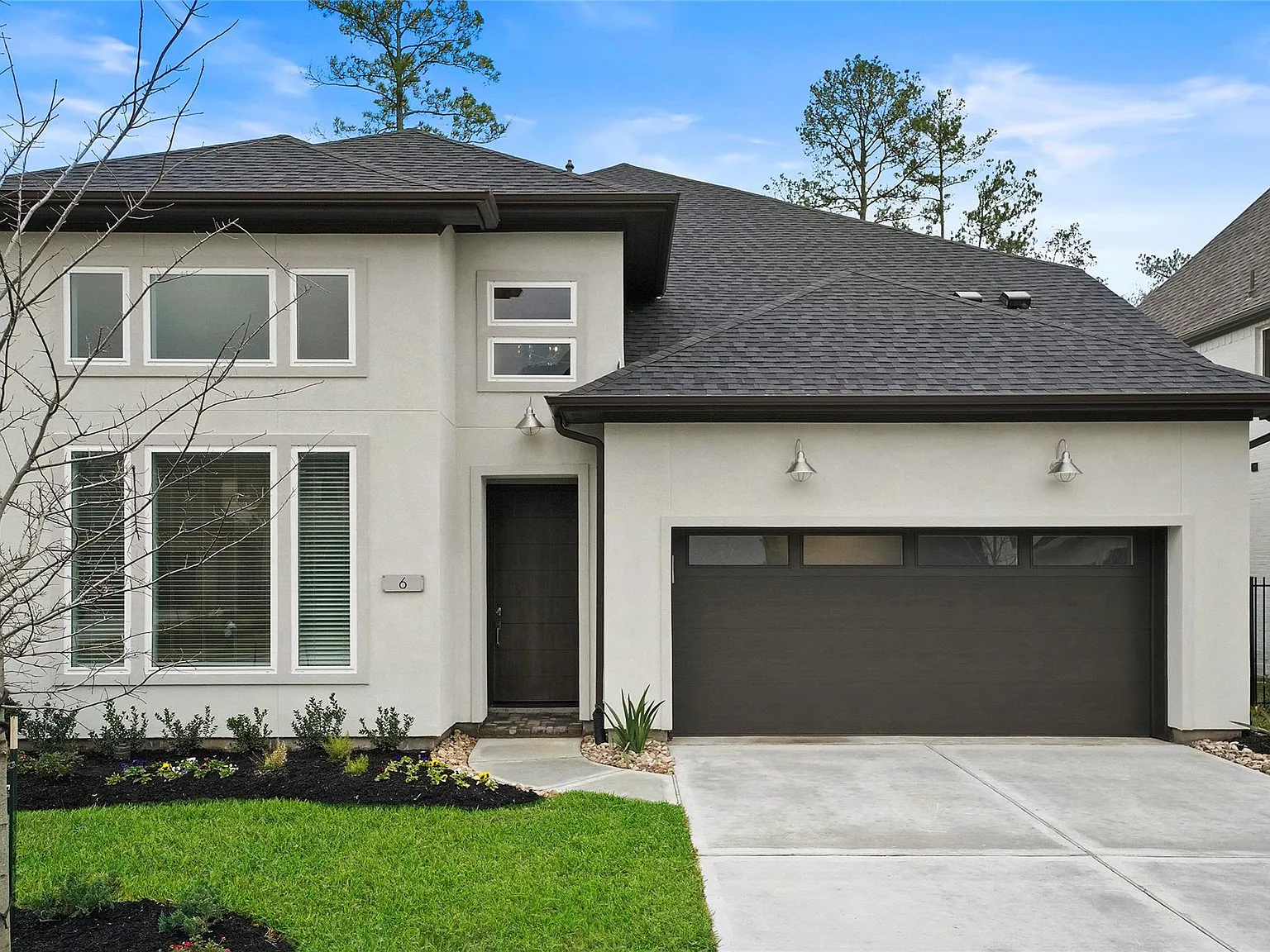 4 bed, 4.0 bath, 3390 sqft, $5,300 — Photo 1
