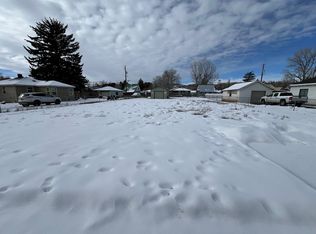 154 N Newport Ave, Hines, OR 97738